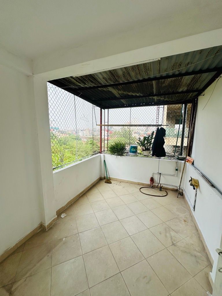 Bán nhà Định Công - diện tích 35,7m2 5 tầng - Ô tô tránh - giá 12,8 tỷ