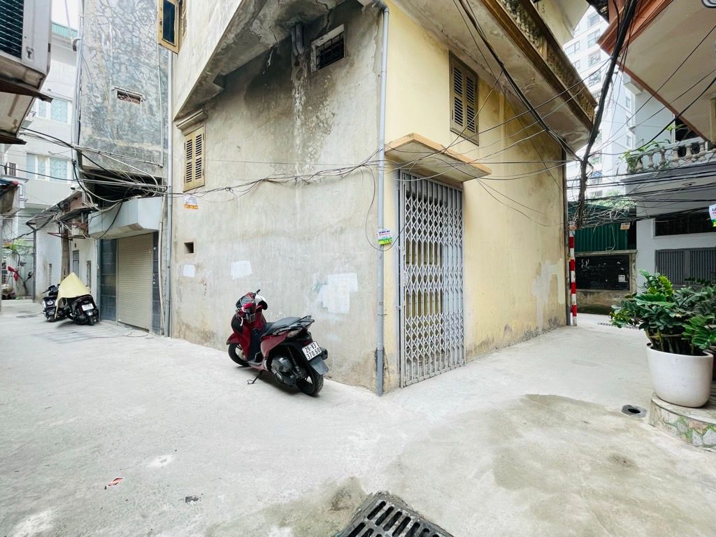 Bán nhà Minh Khai - diện tích 48,3m2 1 tầng - đất vàng còn xót lại - giá 10,9 tỷ