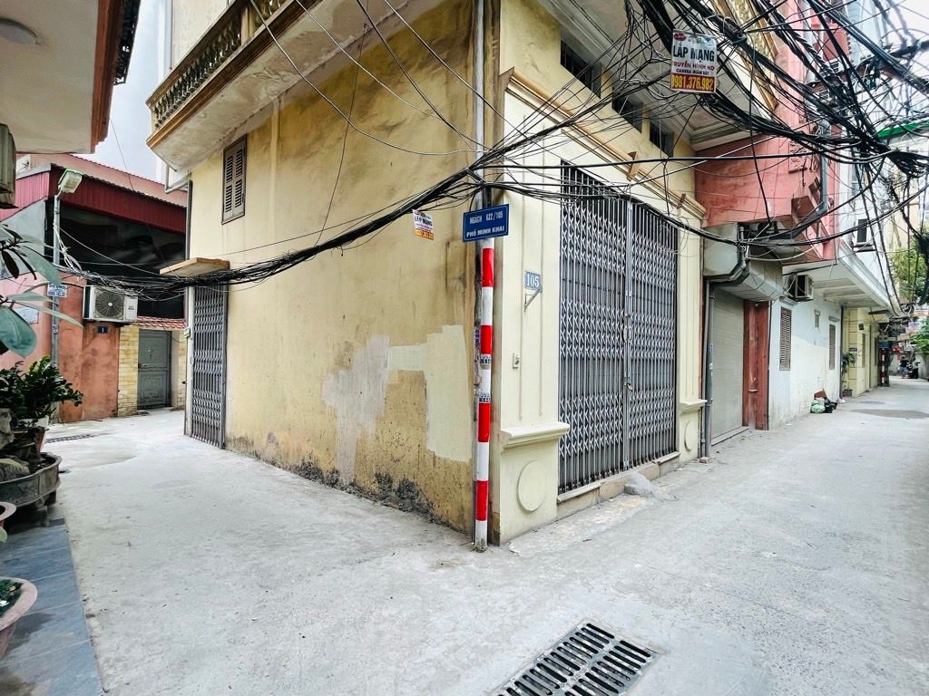 Bán nhà Minh Khai - diện tích 48,3m2 1 tầng - đất vàng còn xót lại - giá 10,9 tỷ