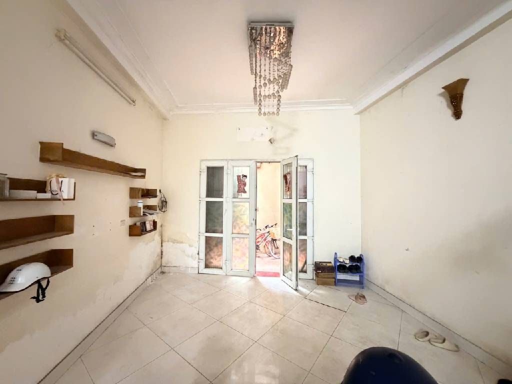 Bán nhà Phan Đình Giót - diện tích 42m2 3 tầng - Lô góc - giá 3,85 tỷ