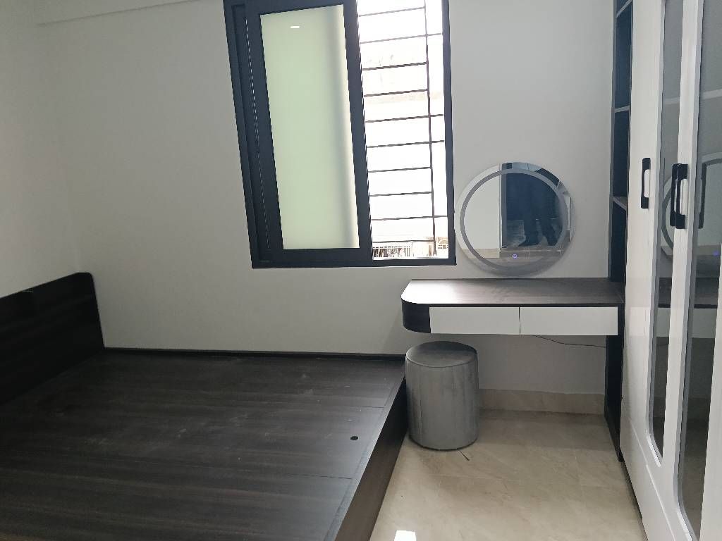 Bán nhà Hồ Đền Lừ - diện tích 53.4m2 1 tầng - Căn hộ 2 ngủ full nội thất - giá 5,05 tỷ