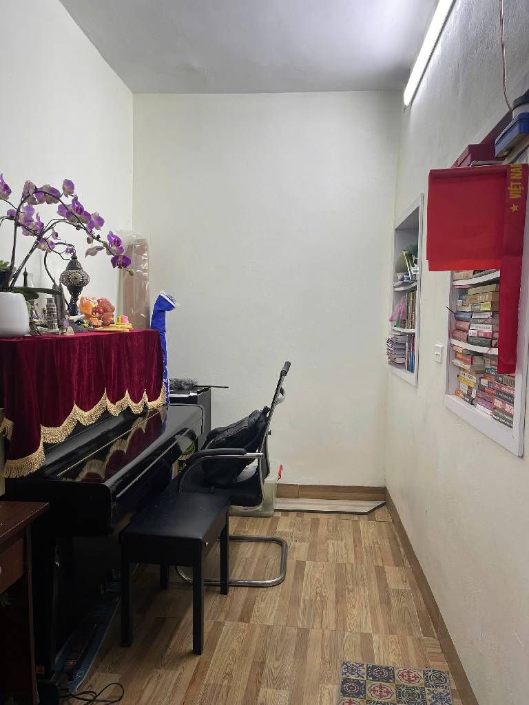 Bán nhà Phố Huế - diện tích 19,7m2 2 tầng - Nhà nhỏ tiền, sổ riêng - giá 7,1 tỷ