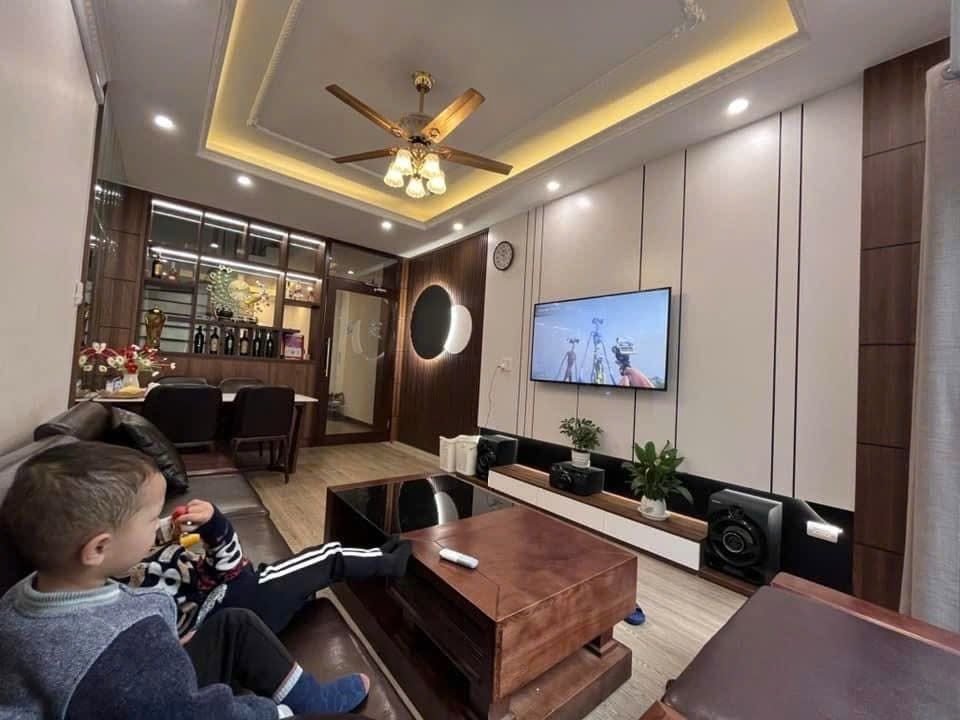 Bán nhà Giáp Nhị - diện tích 45m2 5 tầng - ô tô qua nhà - giá 14,5 tỷ