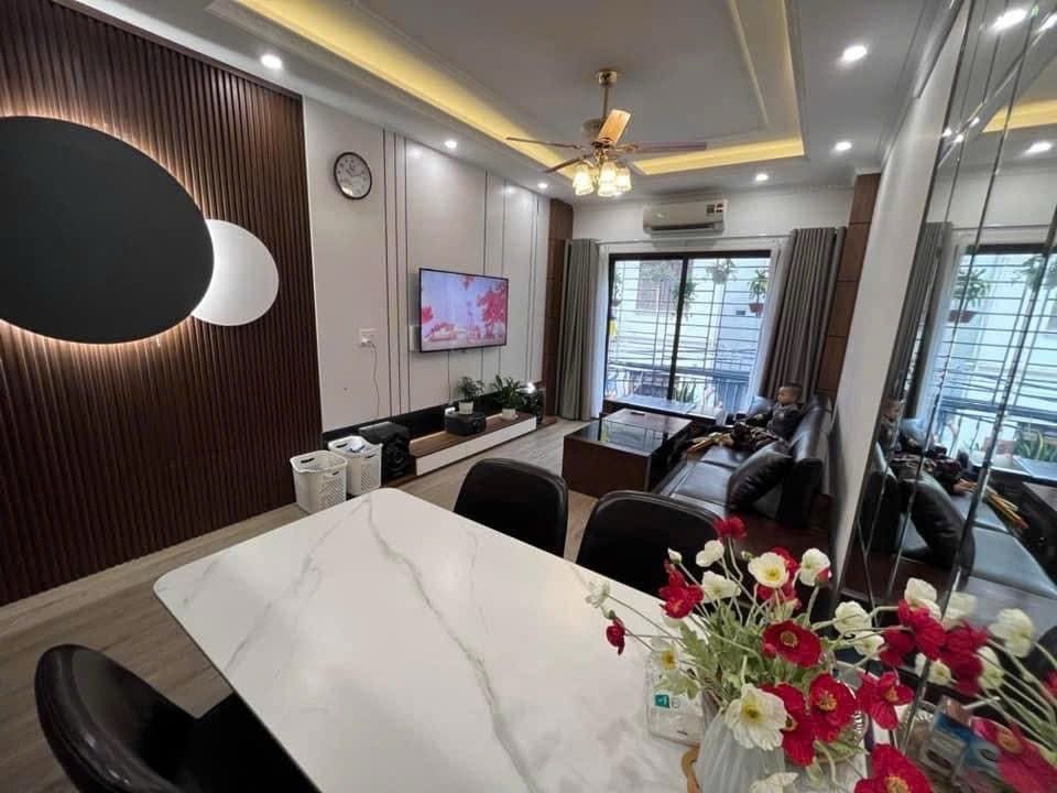 Bán nhà Giáp Nhị - diện tích 45m2 5 tầng - ô tô qua nhà - giá 14,5 tỷ