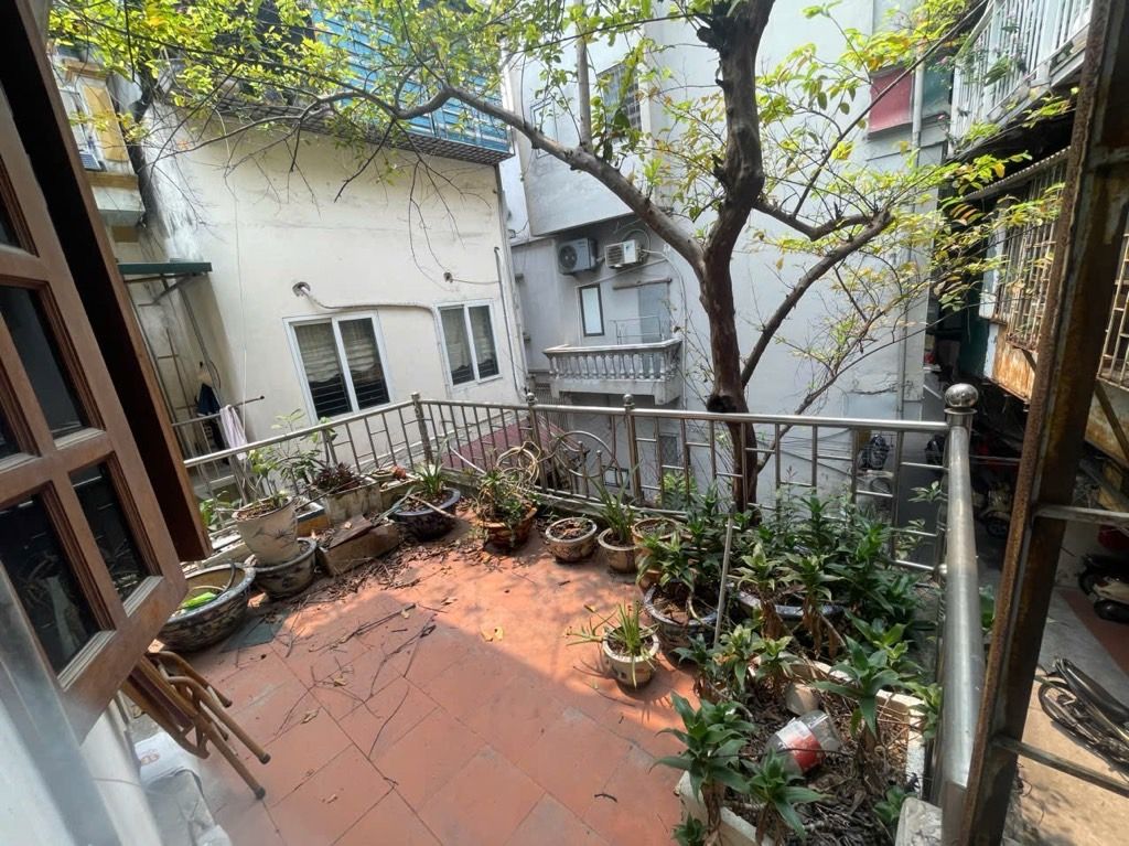 Bán nhà Láng Hạ - diện tích 71m2 3 tầng - HAI MẶT THOÁNG - giá 17 tỷ