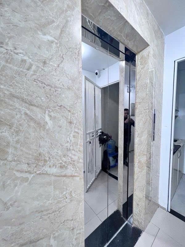 Bán nhà Yên Lãng - diện tích 48m2 6 tầng - Thang máy - giá 21 tỷ