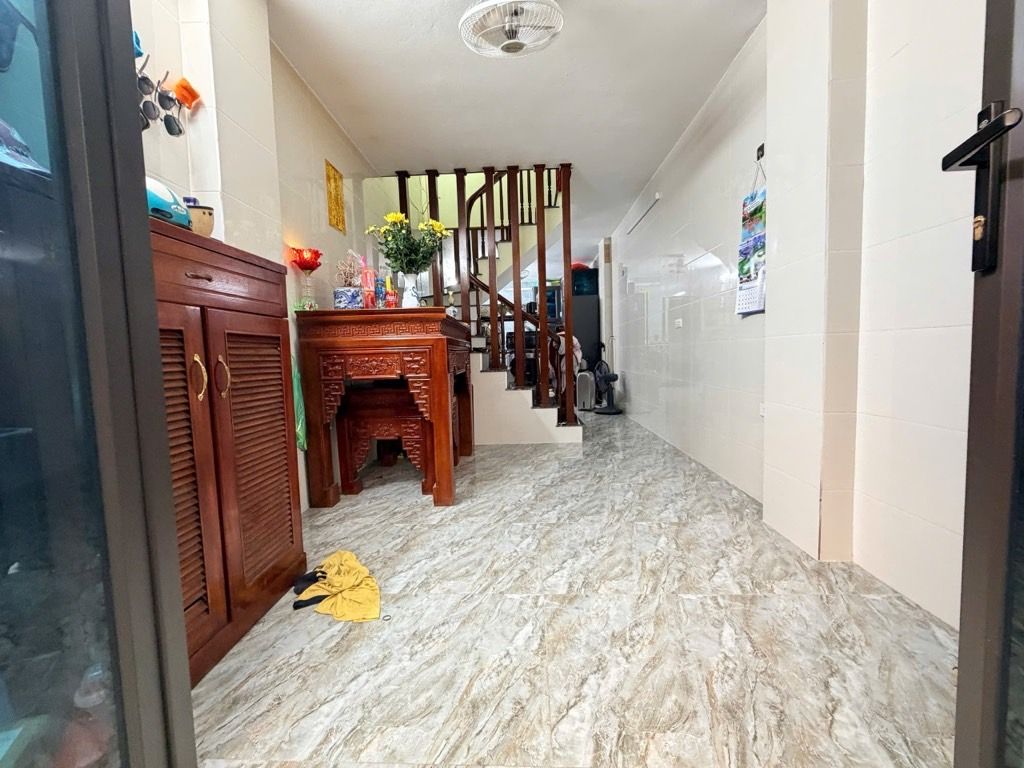 Bán nhà Lê Trọng Tấn - diện tích 31.1m2 2 tầng - Nhà mới ở luôn - giá 2,5 tỷ