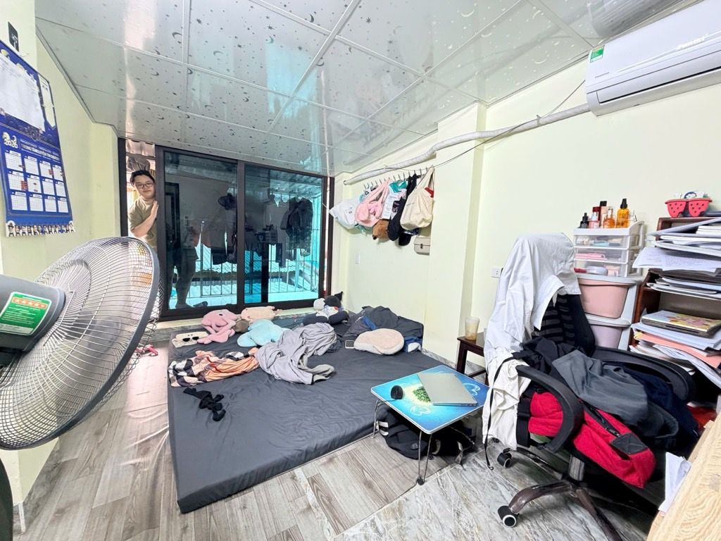 Bán nhà Lê Trọng Tấn - diện tích 31.1m2 2 tầng - Nhà mới ở luôn - giá 2,5 tỷ