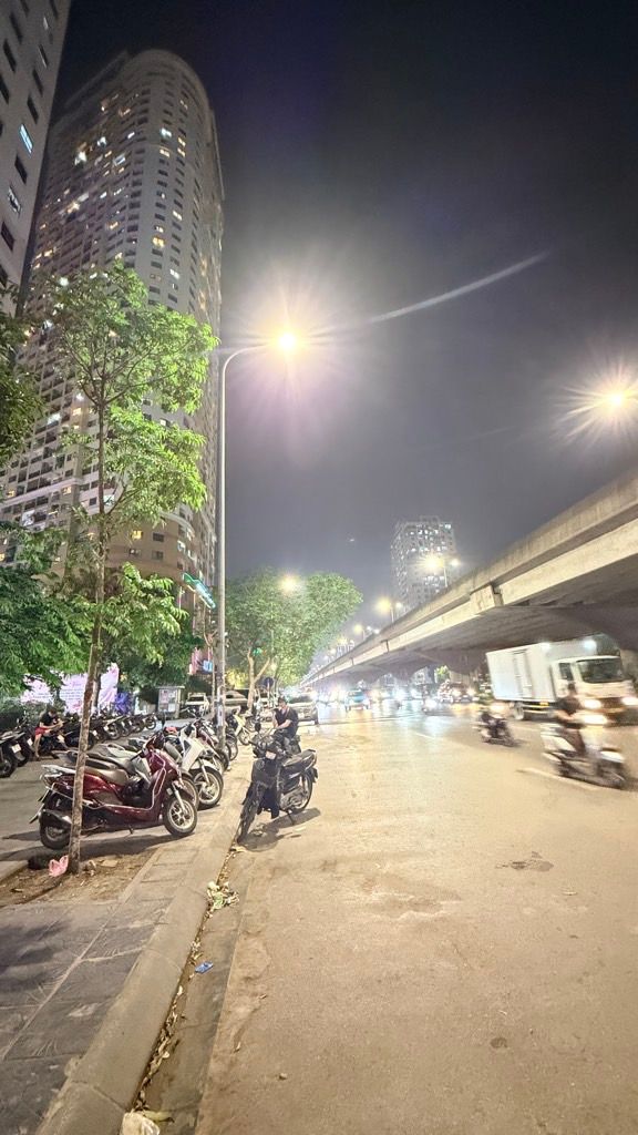 Bán nhà Kim Văn Kim Lũ - diện tích 74m2 1 tầng - Mặt phố - giá 5,5 tỷ