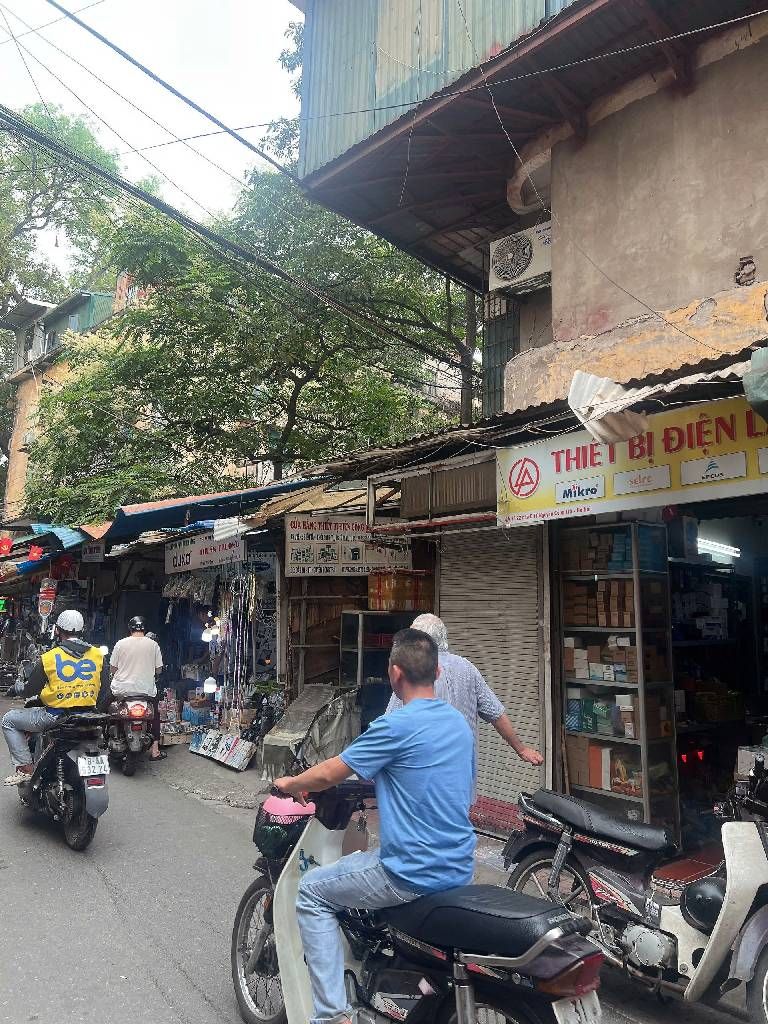 Bán nhà Nguyễn Công Trứ - diện tích 37m2 5 tầng - Kinh doanh sầm uất - giá 6,5 tỷ