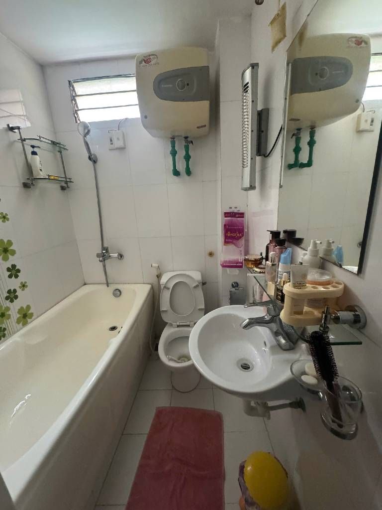 Bán nhà Nguyễn Công Trứ - diện tích 37m2 5 tầng - Kinh doanh sầm uất - giá 6,5 tỷ