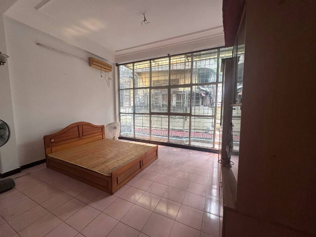 Bán nhà Nguyễn Công Trứ - diện tích 37m2 5 tầng - Kinh doanh sầm uất - giá 6,5 tỷ