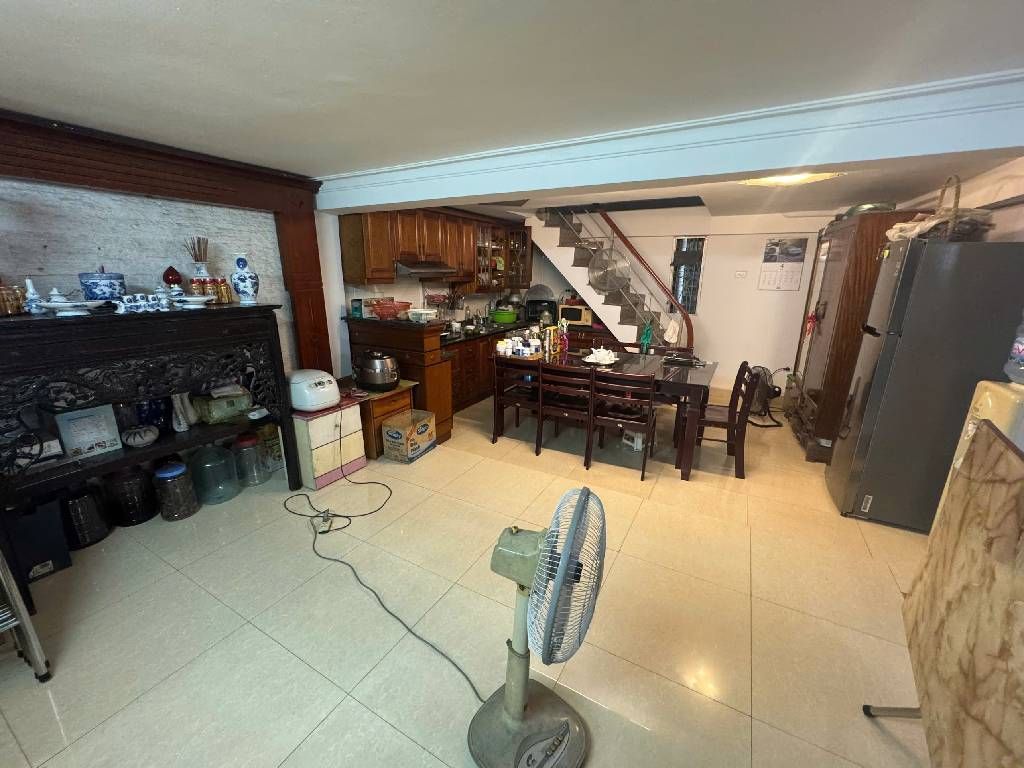 Bán nhà Nguyễn Công Trứ - diện tích 37m2 5 tầng - Kinh doanh sầm uất - giá 6,5 tỷ