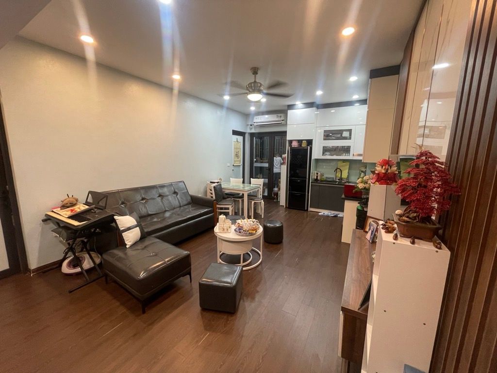 Bán nhà Hoàng Mai - diện tích 61m2 1 tầng - Lô góc, 3 thoáng - giá 5,7 tỷ