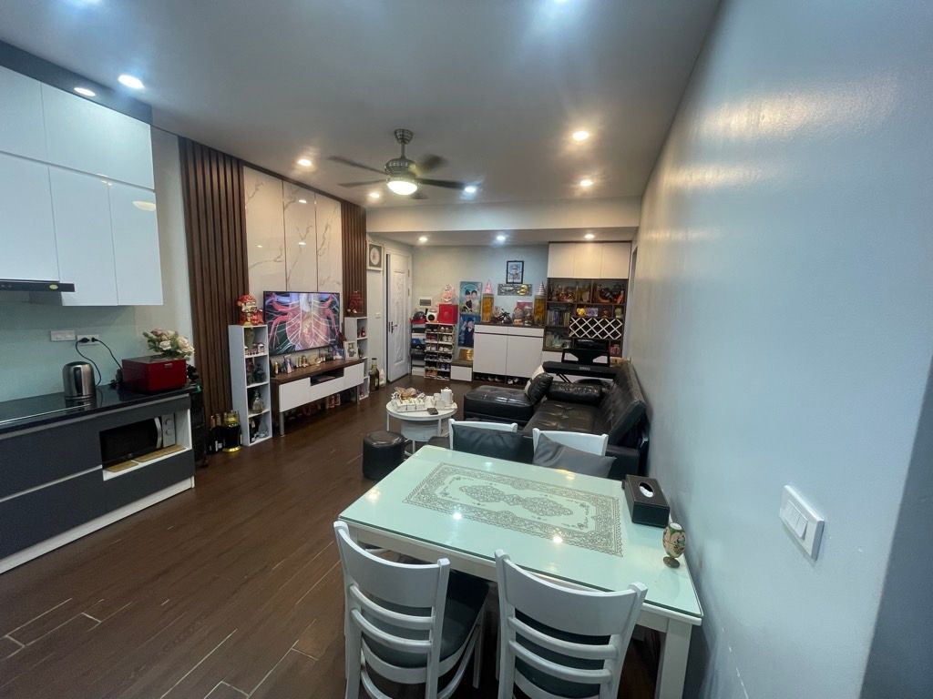 Bán nhà Hoàng Mai - diện tích 61m2 1 tầng - Lô góc, 3 thoáng - giá 5,7 tỷ