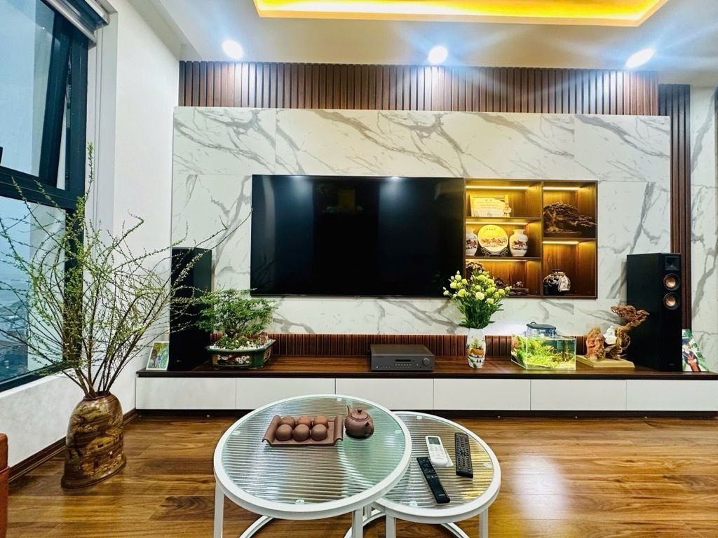 Bán nhà Đại Từ - diện tích 74.3m2 1 tầng - VIEW ĐẸP - giá 6,9 tỷ