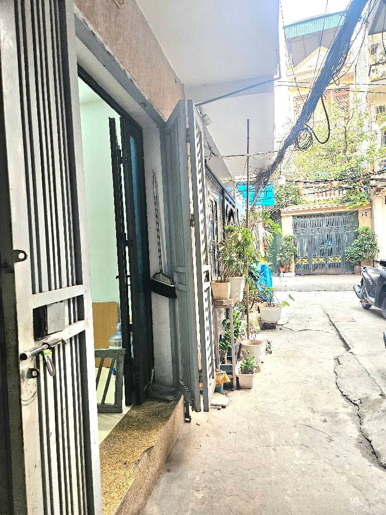 Bán nhà Bùi Xương Trạch - diện tích 30m2 4 tầng - ô tô đỗ cửa - giá 3,9 tỷ