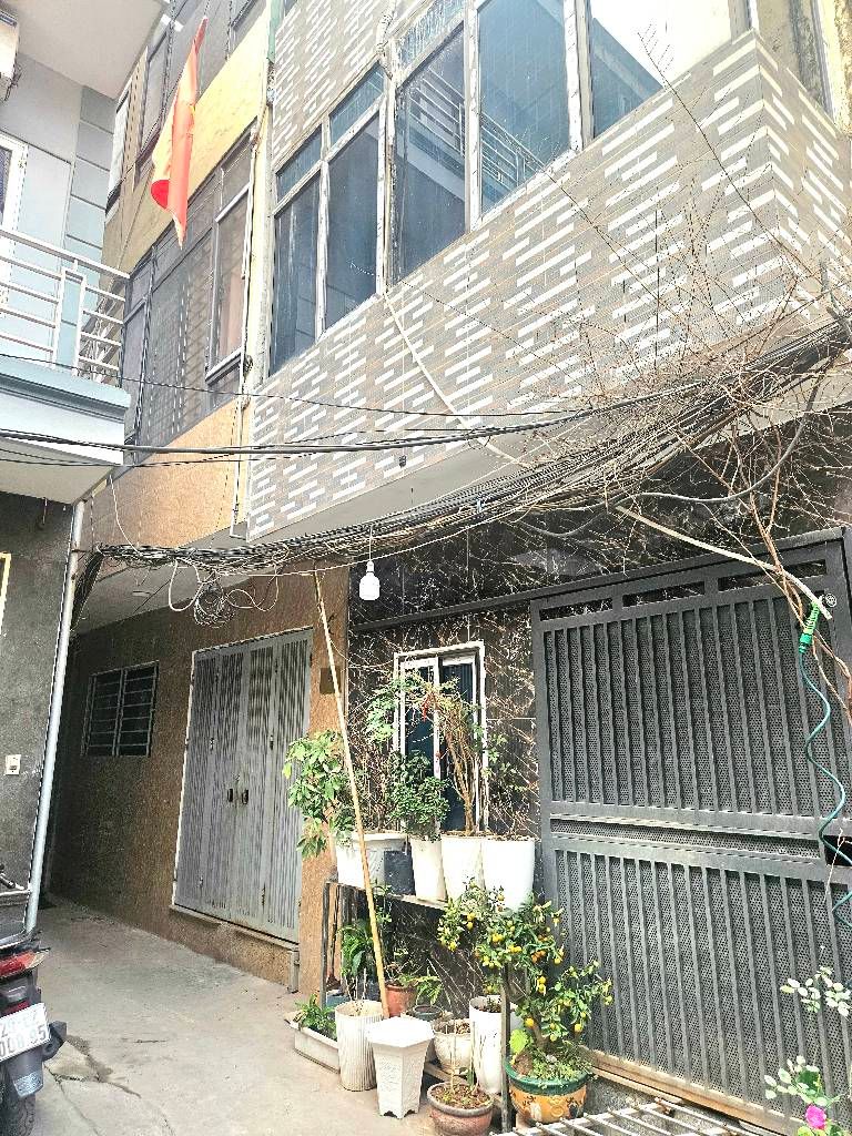 Bán nhà Bùi Xương Trạch - diện tích 30m2 4 tầng - ô tô đỗ cửa - giá 3,9 tỷ