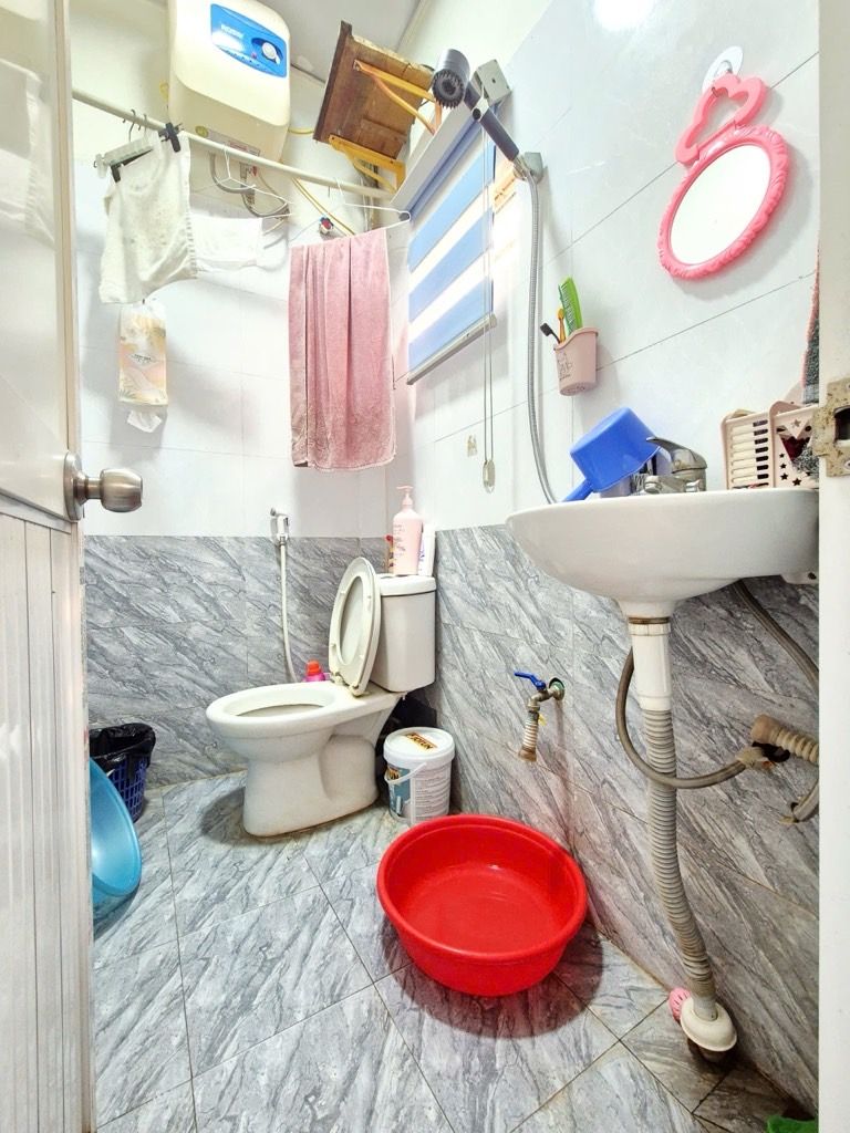 Bán nhà Đông Thiên - diện tích 20m2 2 tầng - Nhà đẹp ngõ thông - giá 2,35 tỷ