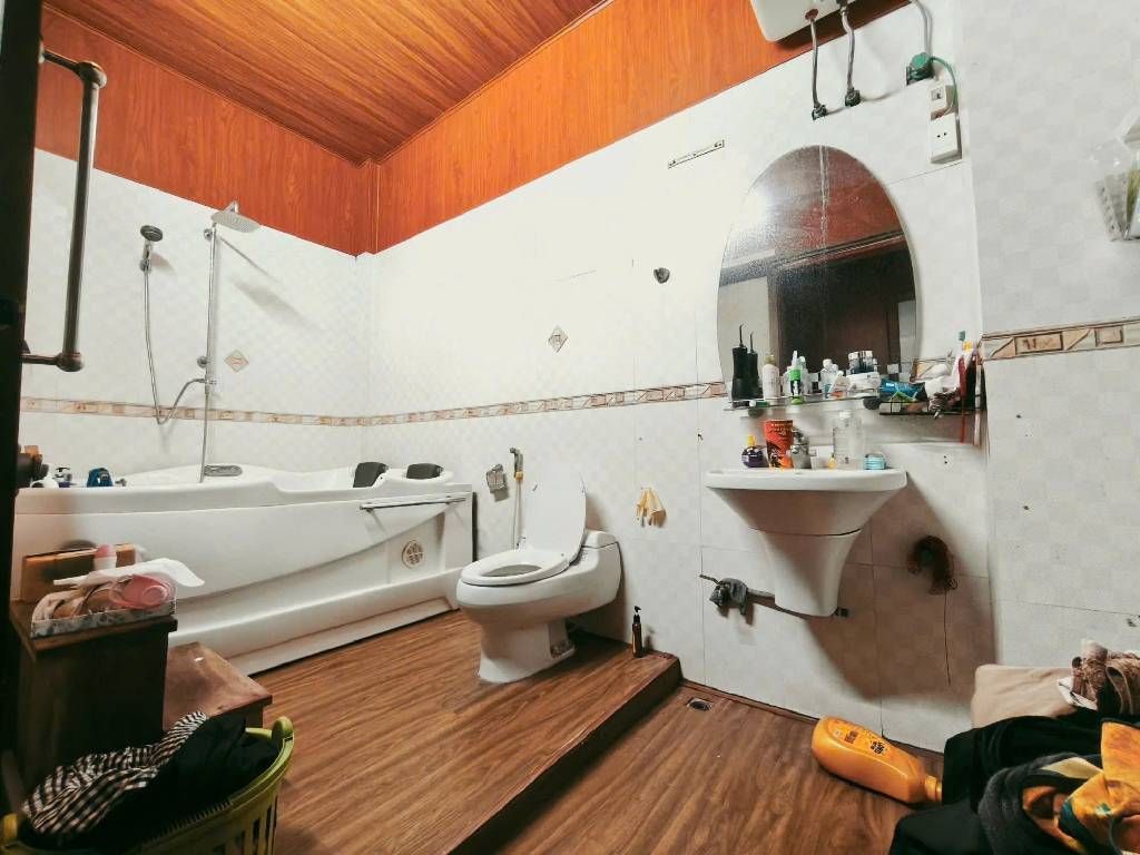 Bán nhà HOÀNG CẦU - diện tích 80m2 5 tầng - ô tô đỗ cửa - giá 16 tỷ