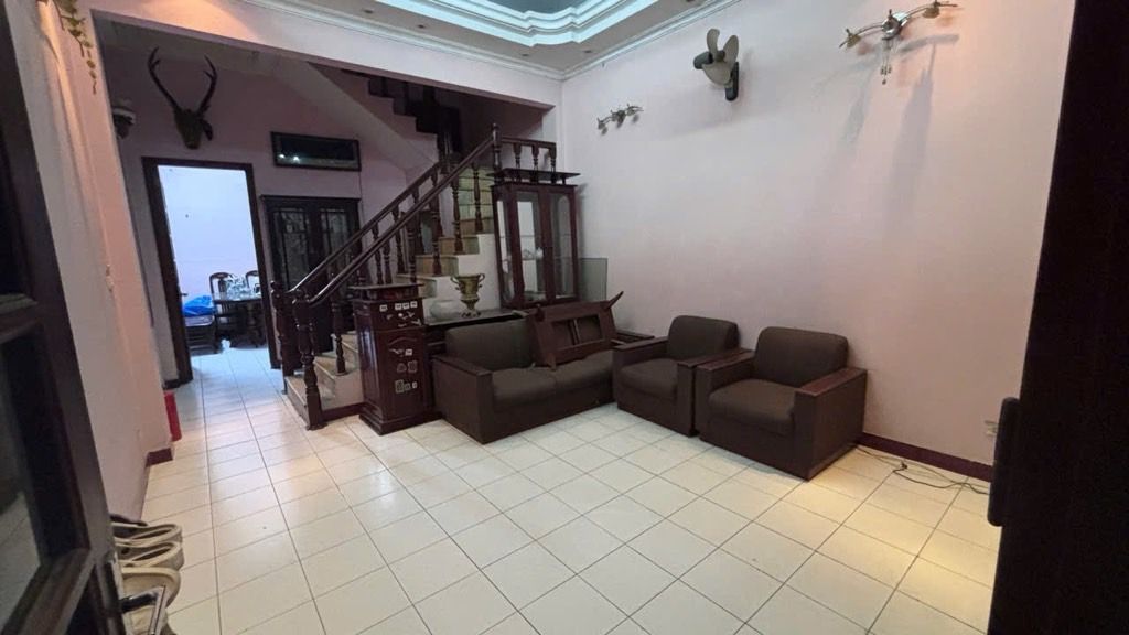 Bán nhà Ngõ Văn Chương - diện tích 56.2m2 5 tầng - Lô Góc 3 thoáng vĩnh viễn - giá 18,4 tỷ