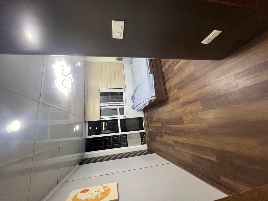 Bán nhà Hồng Mai - diện tích 75m2 3 tầng - Ô TÔ ĐỖ CHÂN CẦU THANG - giá 4,8 tỷ