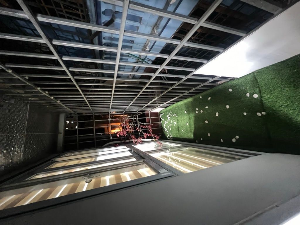 Bán nhà Hồng Mai - diện tích 75m2 3 tầng - Ô TÔ ĐỖ CHÂN CẦU THANG - giá 4,8 tỷ