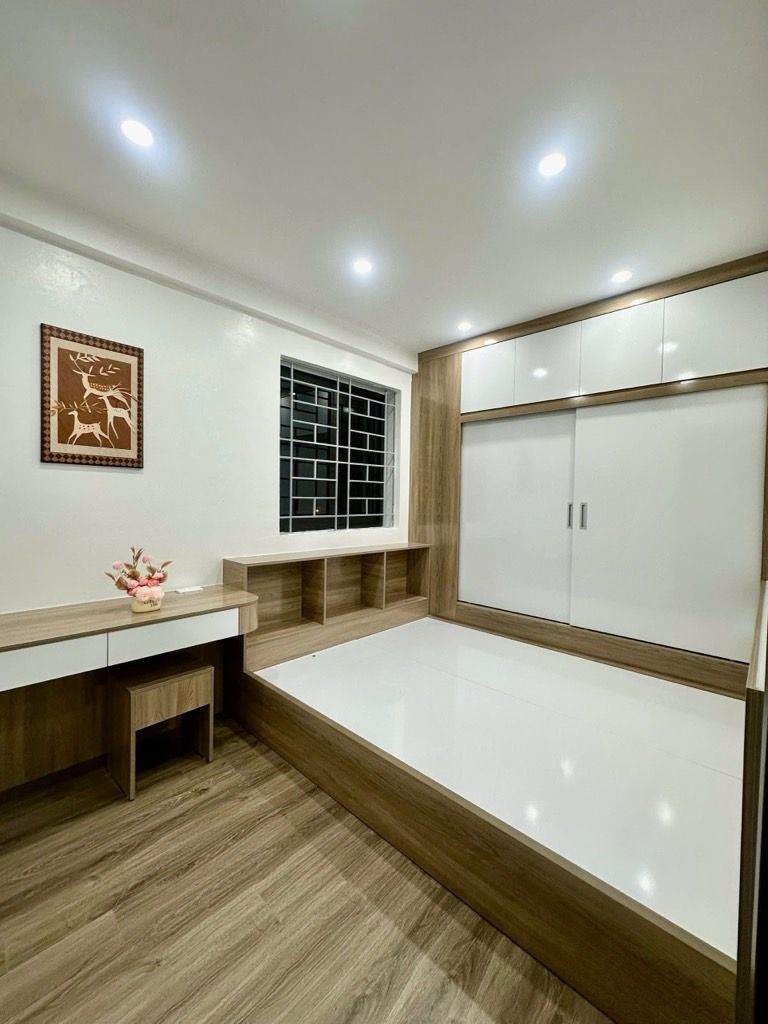 Bán nhà Bắc Linh Đàm - diện tích 69m2 2 tầng - Căn góc hiếm - giá 5,7 tỷ