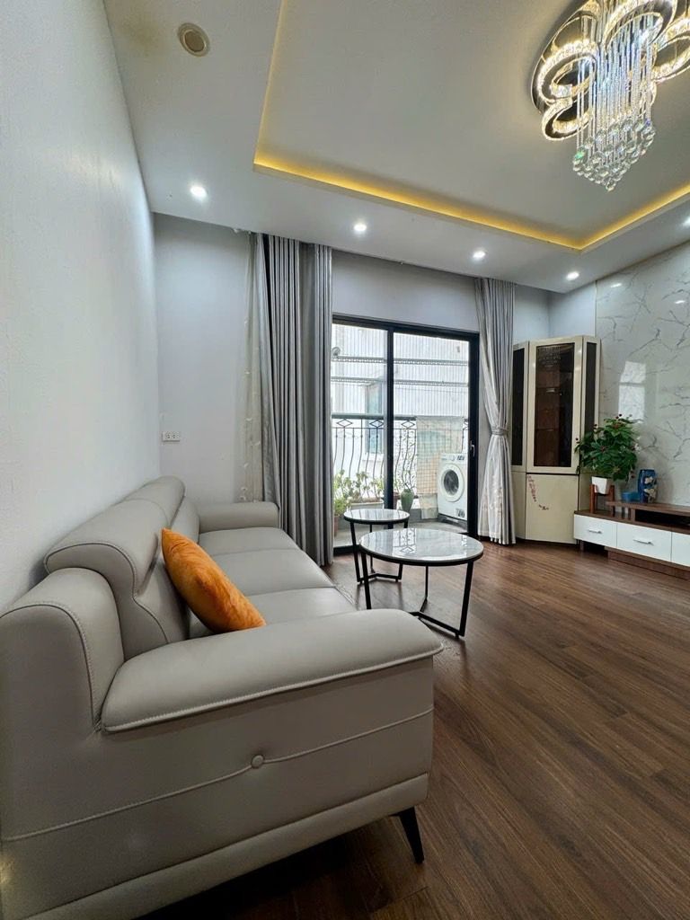 Bán nhà Đại Từ - diện tích 103m2 1 tầng - Căn hộ cao cấp - giá 10 tỷ