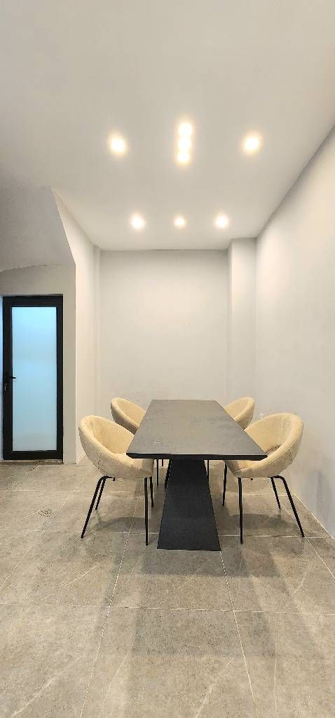 Bán nhà Trần Thị Định - diện tích 37m2 5 tầng - Gần phố - giá 14 tỷ