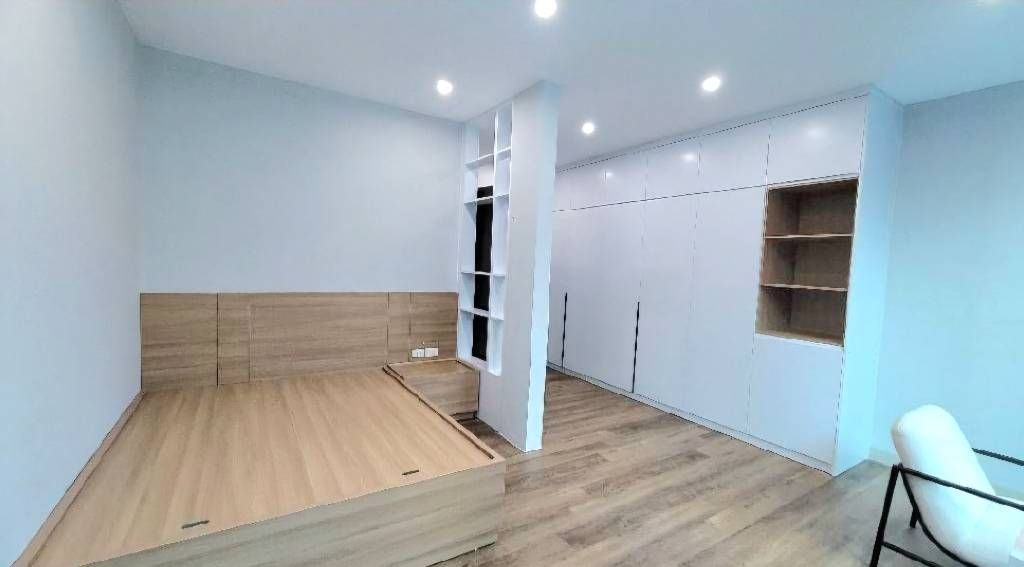 Bán nhà Trần Thị Định - diện tích 37m2 5 tầng - Gần phố - giá 14 tỷ