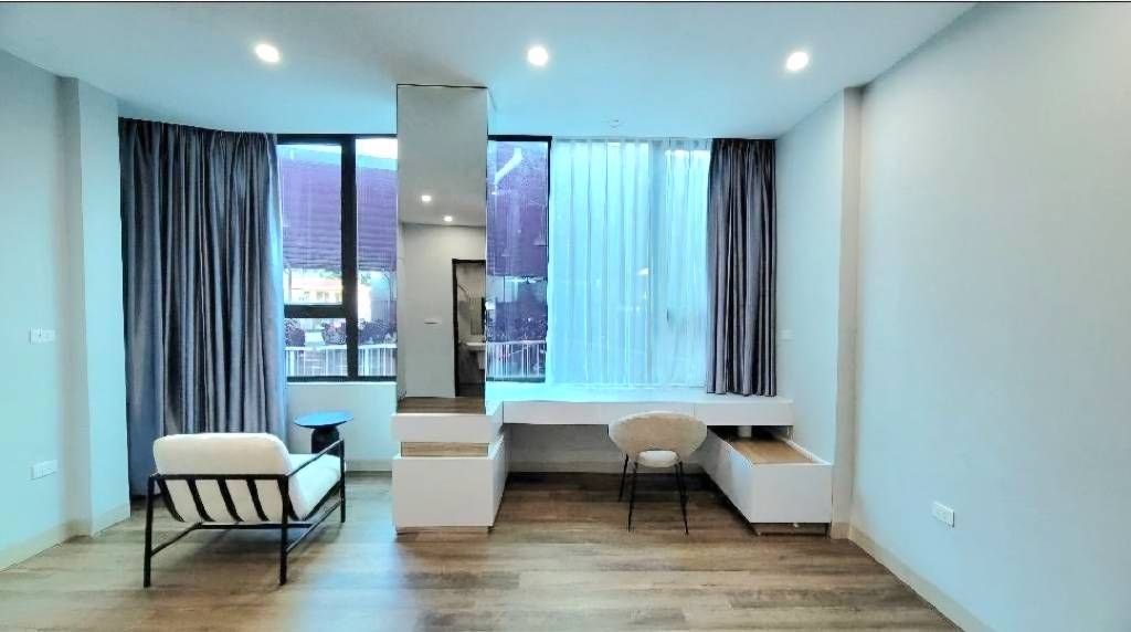 Bán nhà Trần Thị Định - diện tích 37m2 5 tầng - Gần phố - giá 14 tỷ