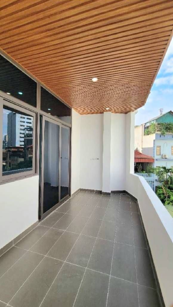 Bán nhà Trần Thị Định - diện tích 37m2 5 tầng - Gần phố - giá 14 tỷ