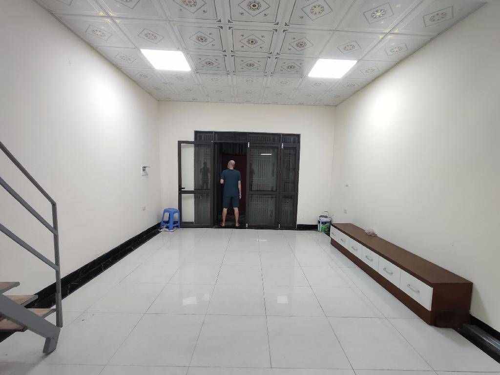 Bán nhà Lĩnh Nam - diện tích 34m2 2 tầng - Cực hiếm khu vực - giá 4,4 tỷ