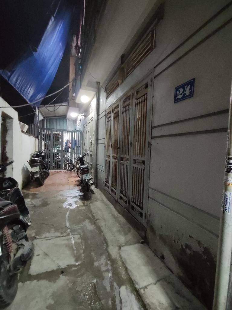 Bán nhà Lĩnh Nam - diện tích 34m2 2 tầng - Cực hiếm khu vực - giá 4,4 tỷ