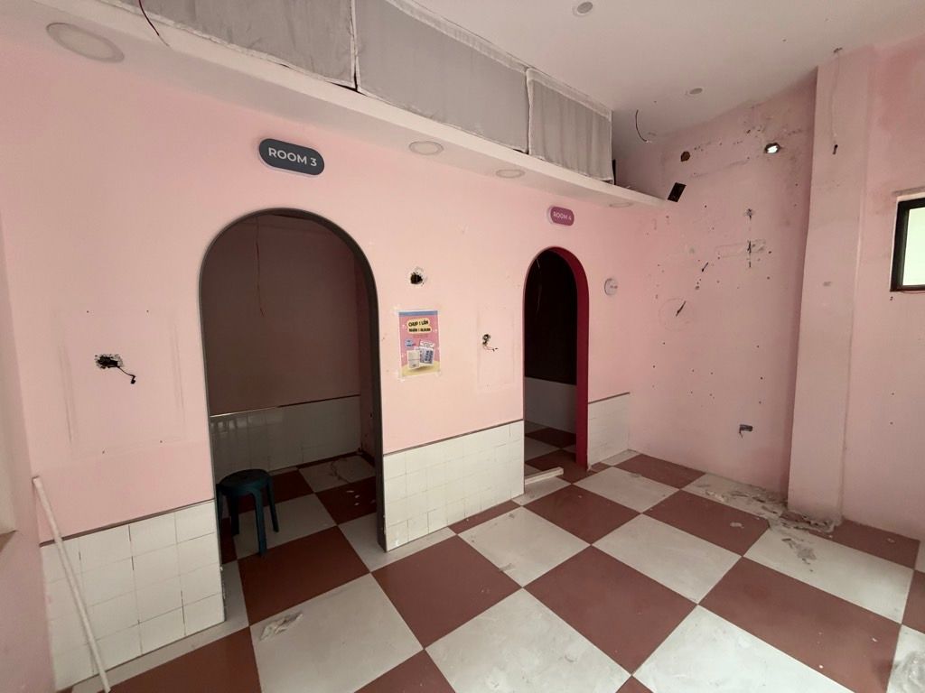 Bán nhà Đặng Văn Ngữ - diện tích 37m2 3 tầng - Mặt ngõ ô tô vào nhà - giá 13,5 tỷ