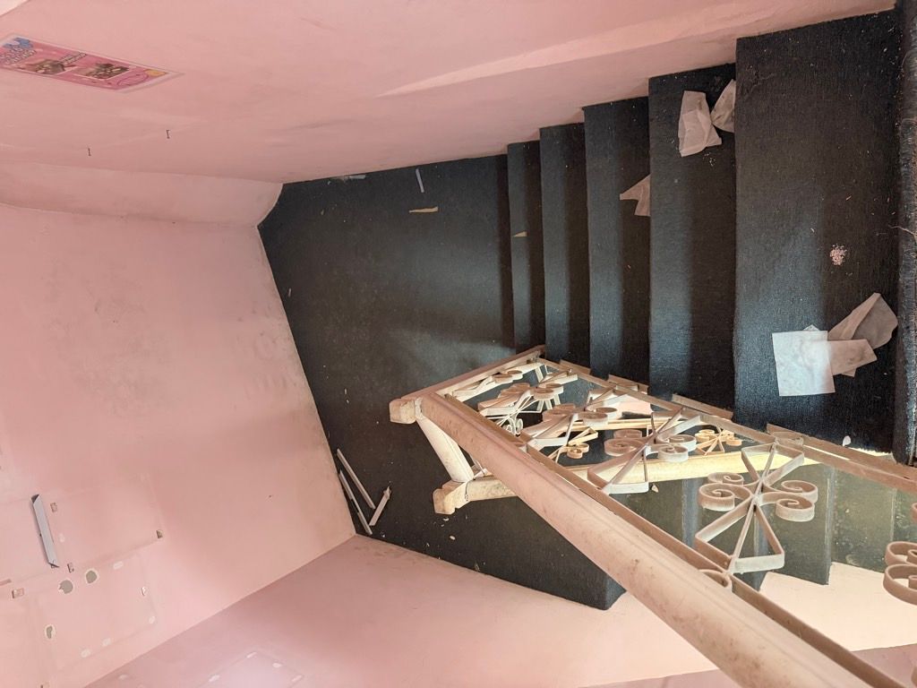 Bán nhà Đặng Văn Ngữ - diện tích 37m2 3 tầng - Mặt ngõ ô tô vào nhà - giá 13,5 tỷ