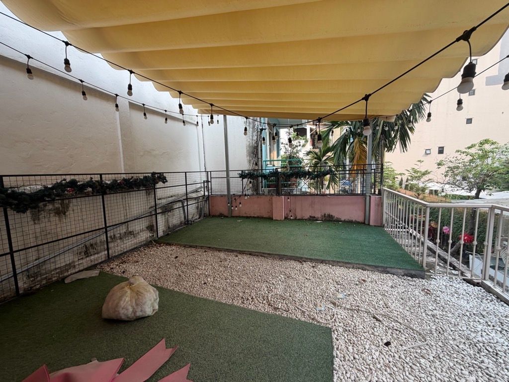 Bán nhà Đặng Văn Ngữ - diện tích 37m2 3 tầng - Mặt ngõ ô tô vào nhà - giá 13,5 tỷ