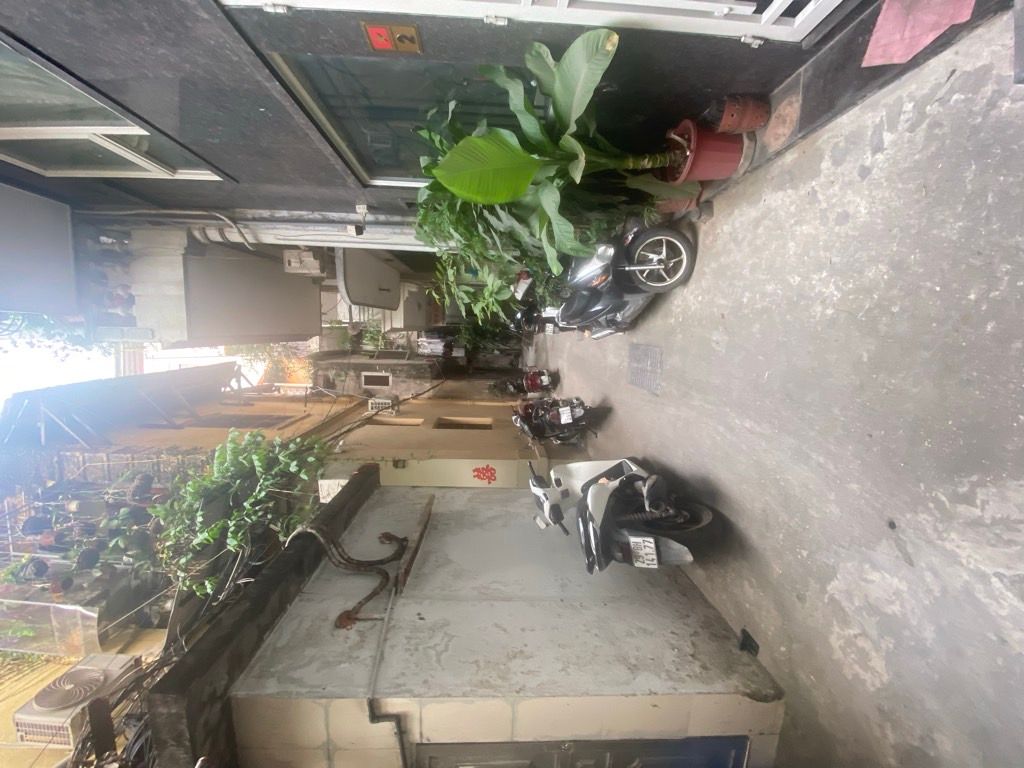 Bán nhà Lò Đúc - diện tích 40m2 1 tầng - Căn hộ tập thể - giá 3,75 tỷ