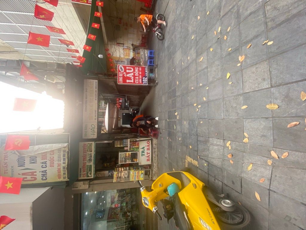 Bán nhà Lò Đúc - diện tích 40m2 1 tầng - Căn hộ tập thể - giá 3,75 tỷ