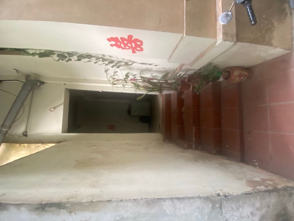 Bán nhà Lò Đúc - diện tích 40m2 1 tầng - Căn hộ tập thể - giá 3,75 tỷ