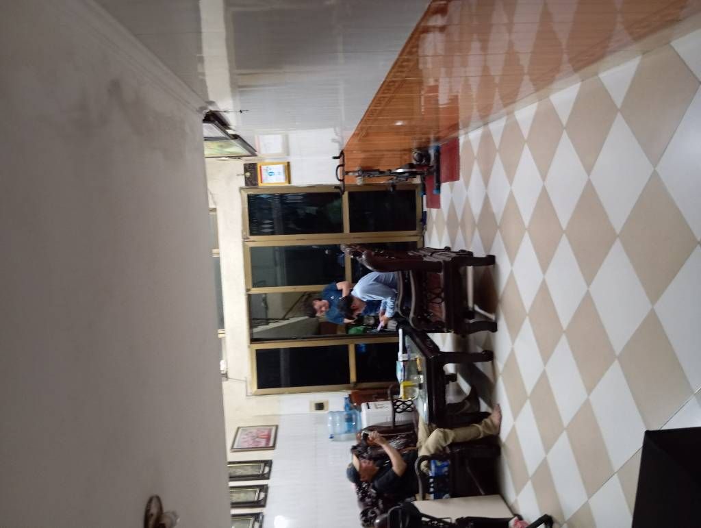 Bán nhà Tân Mai - diện tích 49m2 2 tầng - Nhà dân xây - giá 11,5 tỷ