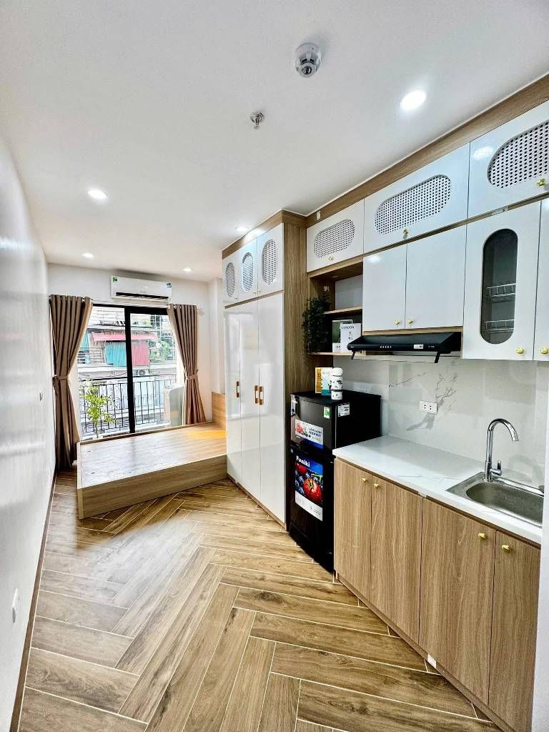 Bán nhà Hoàng Mai - diện tích 54.2m2 8 tầng - Ô TÔ ĐỖ CỔNG - giá 15,8 tỷ