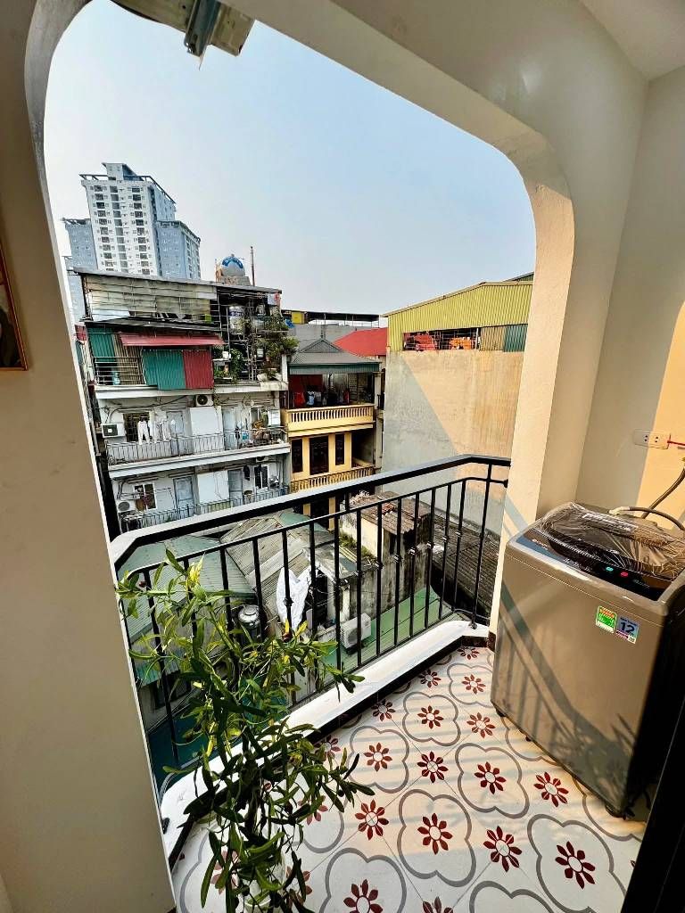 Bán nhà Hoàng Mai - diện tích 54.2m2 8 tầng - Ô TÔ ĐỖ CỔNG - giá 15,8 tỷ