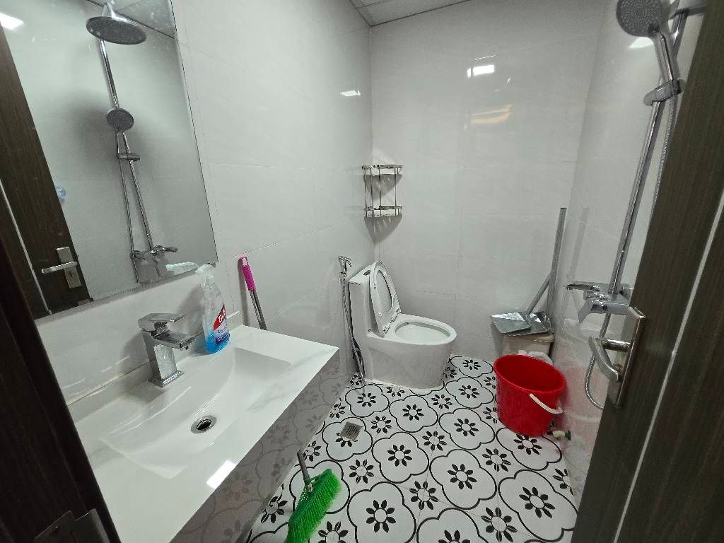 Bán nhà Linh Đàm - diện tích 71m2 2 tầng - Lô góc siêu thoáng - giá 5,6 tỷ