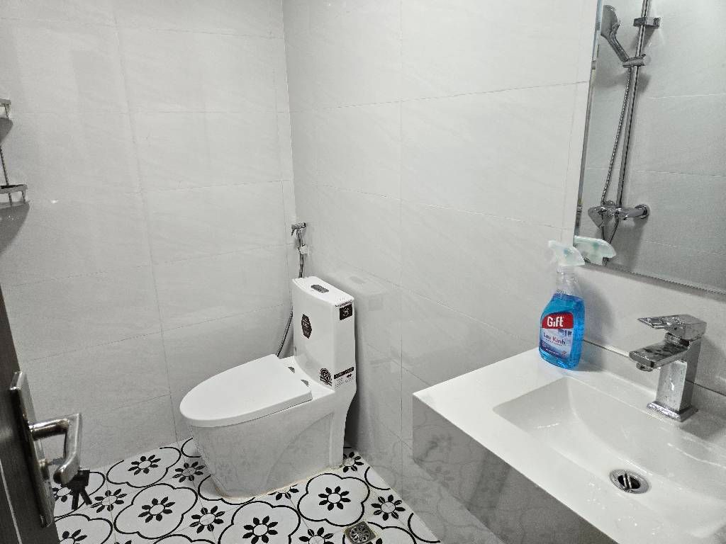 Bán nhà Linh Đàm - diện tích 71m2 2 tầng - Lô góc siêu thoáng - giá 5,6 tỷ