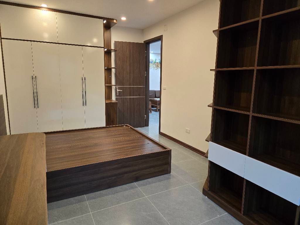 Bán nhà Linh Đàm - diện tích 113m2 2 tầng - Căn hộ đẹp thoáng - giá 7,9 tỷ