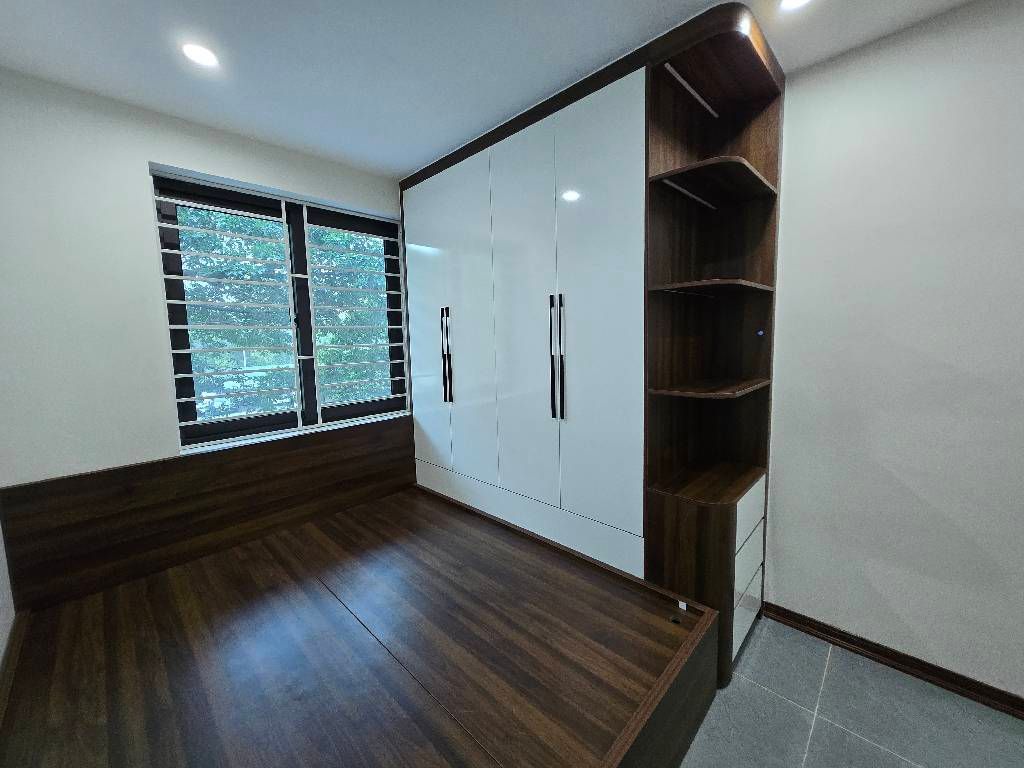 Bán nhà Linh Đàm - diện tích 58m2 2 tầng - Căn hộ đẹp, nội thất long lanh - giá 3,9 tỷ