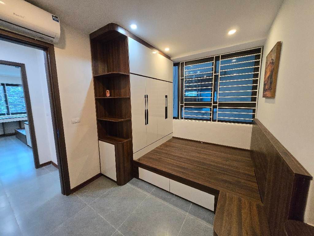 Bán nhà Linh Đàm - diện tích 71m2 2 tầng - Căn hộ đẹp long lanh - giá 4,8 tỷ