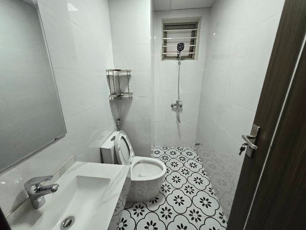 Bán nhà Linh Đàm - diện tích 71m2 2 tầng - Căn hộ đẹp long lanh - giá 4,8 tỷ